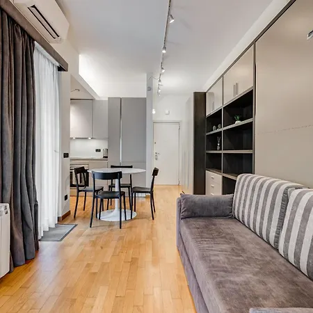 Monolocale Con Posto Auto E Grande Giardino Apartment Rom