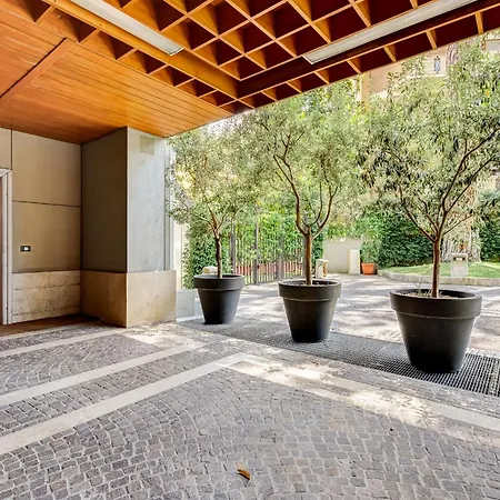 Apartment Monolocale Con Posto Auto E Grande Giardino *